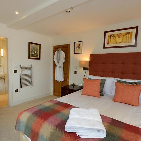 The Lodge At Carrick Castle Estate Cairndow Extérieur photo